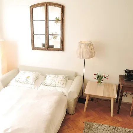 2 Apartment *