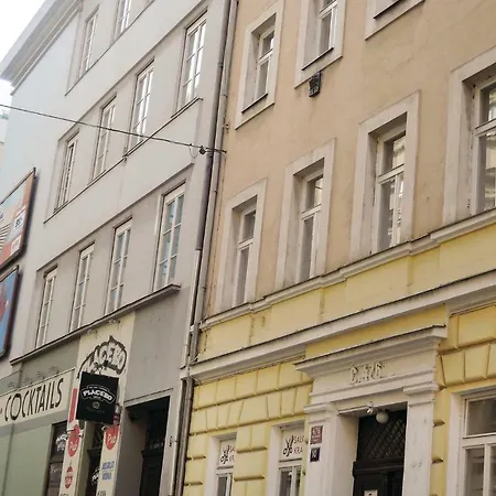 2 Apartment *